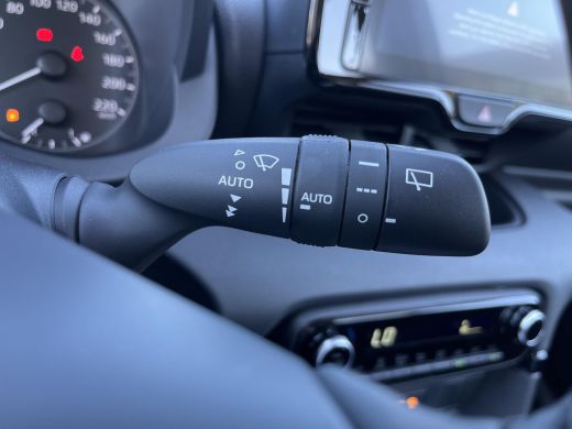 Toyota Yaris 1.5 Hybrid 115 Comfort ActivLease financial lease