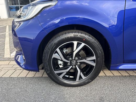 Toyota Yaris 1.5 Hybrid 115 Dynamic MY25 ActivLease financial lease