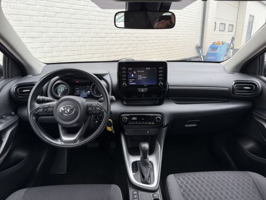 Toyota Yaris 1.5 Hybrid Team D | ACC | CarPlay | Camera | LED | DAB+ ActivLease financial lease