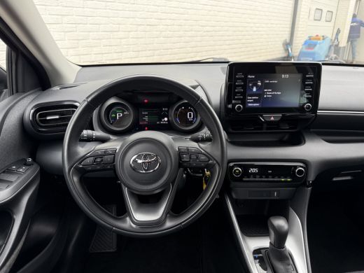 Toyota Yaris 1.5 Hybrid Team D | ACC | CarPlay | Camera | LED | DAB+ ActivLease financial lease