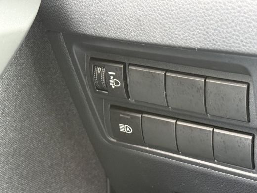 Toyota Yaris 1.5 Hybrid Team D | ACC | CarPlay | Camera | LED | DAB+ ActivLease financial lease