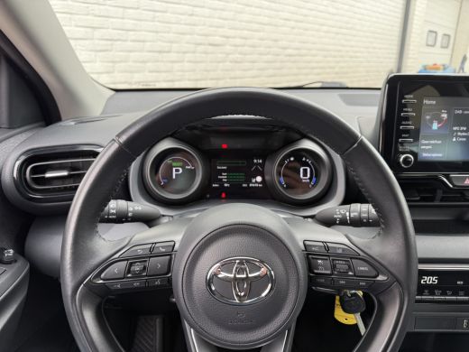 Toyota Yaris 1.5 Hybrid Team D | ACC | CarPlay | Camera | LED | DAB+ ActivLease financial lease