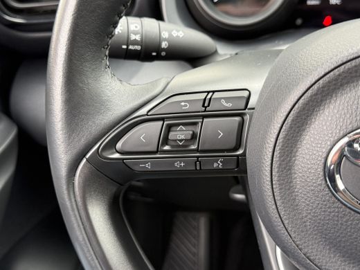 Toyota Yaris 1.5 Hybrid Team D | ACC | CarPlay | Camera | LED | DAB+ ActivLease financial lease