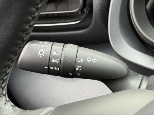 Toyota Yaris 1.5 Hybrid Team D | ACC | CarPlay | Camera | LED | DAB+ ActivLease financial lease