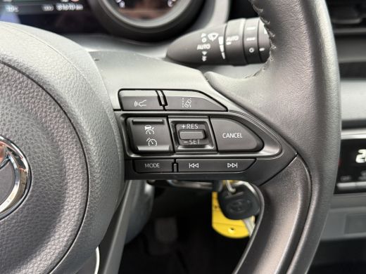 Toyota Yaris 1.5 Hybrid Team D | ACC | CarPlay | Camera | LED | DAB+ ActivLease financial lease