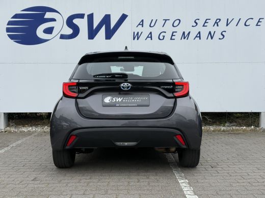 Toyota Yaris 1.5 Hybrid Team D | ACC | CarPlay | Camera | LED | DAB+ ActivLease financial lease