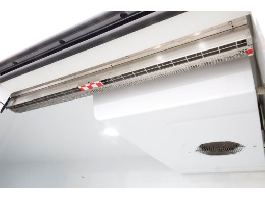 Volkswagen Crafter 35 2.0 TDI 140pk L4H3 (L3H2) Maxi Koelwagen Airco/Navi/Camera 11-2022 ActivLease financial lease