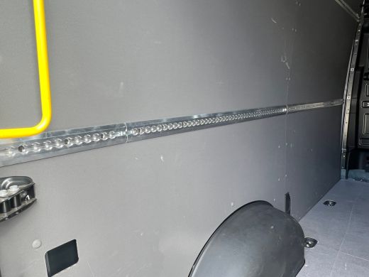 Volkswagen Crafter Automaat 177 pk | Digitaal Display | Navigatie | Parkeersensoren | Laadruimte betimmering | BPM v... ActivLease financial lease