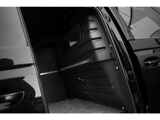 Volkswagen ID. Buzz Cargo Cargo 77 kWh | SOH 96% | IQ-Led | Navigatie | Stoelverwarming | Navigatie | Dynamische achterlichten ActivLease financial lease