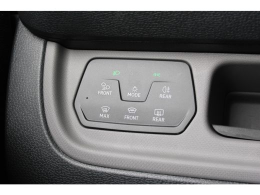 Volkswagen ID. Buzz Cargo Cargo 286 PK 79kWh Anniversary Edition | 79 kWh | 286 pk | Achterklep | Trekhaak | Adaptive Cruis... ActivLease financial lease