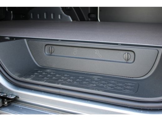 Volkswagen ID. Buzz Cargo Cargo 286 PK 79kWh Anniversary Edition | 79 kWh | 286 pk | Achterklep | Trekhaak | Adaptive Cruis... ActivLease financial lease