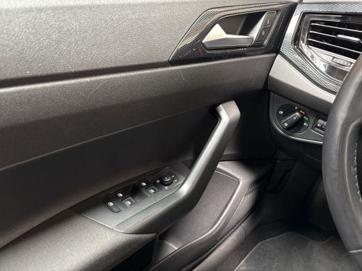 Volkswagen Polo 1.0 TSI Sportline Automaat (VIRTUAL COCKPIT, APPLE CARPLAY, KEYLESS, GROOT NAVI, CLIMATE, SPORTST... ActivLease financial lease