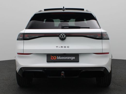 Volkswagen T-Roc 1.5 eTsi R-Line First Edition 150PK DSG Pano-Schuifdak, Trekhaak, Black Style, 20" LM Velgen, Key... ActivLease financial lease