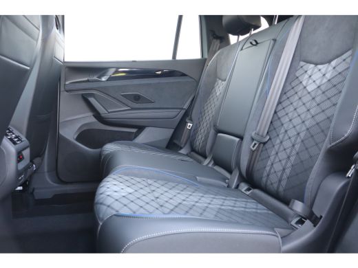 Volkswagen Tayron R-Line Edition | 'App-Connect' draadloze smartphone integratie | Automatische afstandsregeling (A... ActivLease financial lease