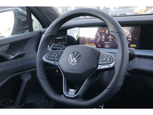 Volkswagen Tayron R-Line Edition | 'App-Connect' draadloze smartphone integratie | Automatische afstandsregeling (A... ActivLease financial lease
