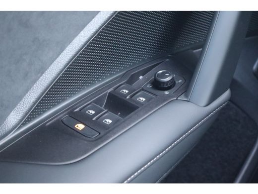 Volkswagen Tayron R-Line Edition | 'App-Connect' draadloze smartphone integratie | Automatische afstandsregeling (A... ActivLease financial lease