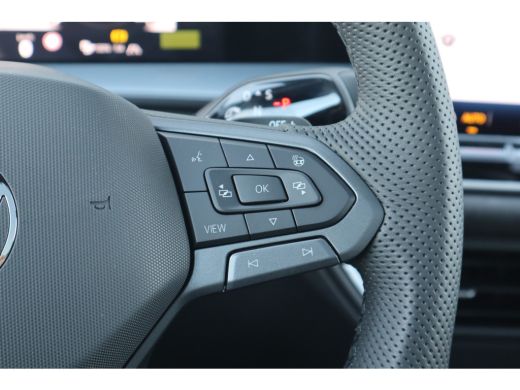 Volkswagen Tayron R-Line Edition | 'App-Connect' draadloze smartphone integratie | Automatische afstandsregeling (A... ActivLease financial lease