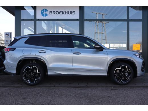 Volkswagen Tayron R-Line Edition | 'App-Connect' draadloze smartphone integratie | Automatische afstandsregeling (A... ActivLease financial lease