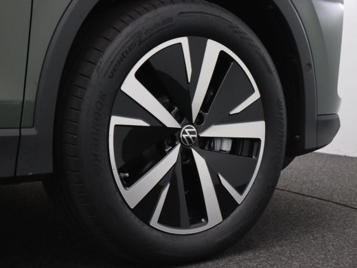 Volkswagen Tiguan 1.5 eHybrid Life Edition 204PK DSG Pano-Schuifdak, Trekhaak, 19" LM Velgen, Navi via apple carpla... ActivLease financial lease