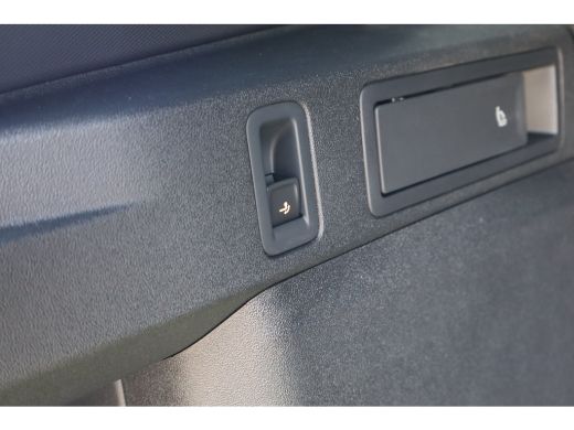 Volkswagen Tiguan R-Line Edition - eHybrid | 'App-Connect' draadloze smartphone integratie | Automatische afstandsr... ActivLease financial lease