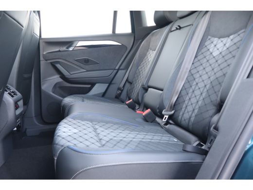 Volkswagen Tiguan R-Line Edition - eHybrid | 'App-Connect' draadloze smartphone integratie | Automatische afstandsr... ActivLease financial lease