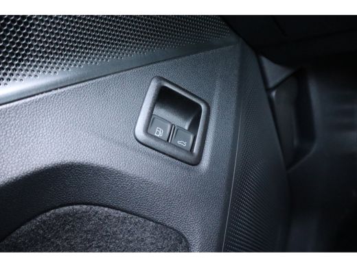 Volkswagen Tiguan R-Line Edition - eHybrid | 'App-Connect' draadloze smartphone integratie | Automatische afstandsr... ActivLease financial lease