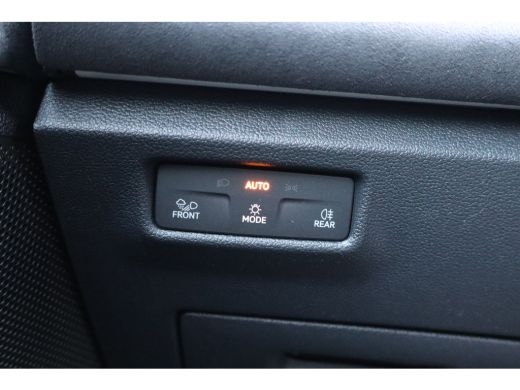 Volkswagen Tiguan R-Line Edition - eHybrid | 'App-Connect' draadloze smartphone integratie | Automatische afstandsr... ActivLease financial lease