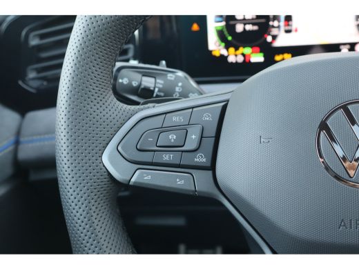 Volkswagen Tiguan R-Line Edition - eHybrid | 'App-Connect' draadloze smartphone integratie | Automatische afstandsr... ActivLease financial lease