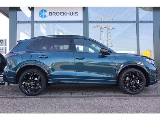 Volkswagen Tiguan R-Line Edition - eHybrid | 'App-Connect' draadloze smartphone integratie | Automatische afstandsr... ActivLease financial lease