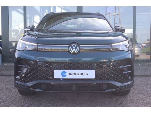 Volkswagen Tiguan R-Line Edition - eHybrid | 'App-Connect' draadloze smartphone integratie | Automatische afstandsr... ActivLease financial lease