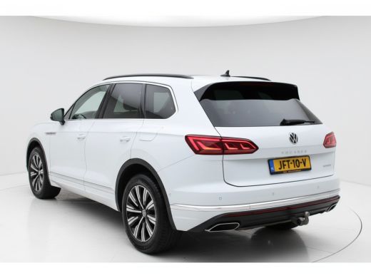 Volkswagen Touareg 3.0 TSi eHybrid ATMOSPHERE 4MOTION TREKHAAK/HEAD-UP/PANORAMADAK ActivLease financial lease