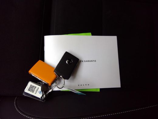 Volvo  EX40 Single Motor Extended Range Ultra 82 kWh Panodak 20" | 360 Camera | Panoramadak | Pilot Assist | ... ActivLease financial lease