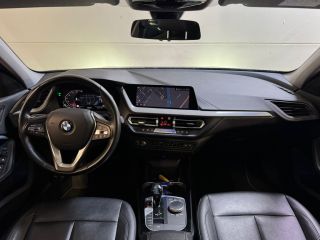 BMW 1 Serie 118i 136PK AUT. HIGH EXECUTIVE TREKHAAK/LEDER/PANORAMADAK