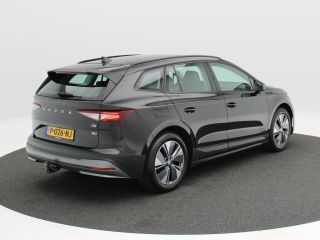 Skoda Enyaq iV 60 170 Pk Automaat | Trekhaak | Camera | Climatronic | CarPlay | Cruise Control | 19 Inch | 35.22...