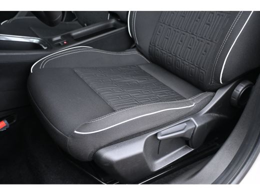 Fiat 600 1.2 Hybrid Urban 110pk | Pack Style + Comfort | Navigatie | Stoelverwarming | Voorruitverwarming ... ActivLease financial lease