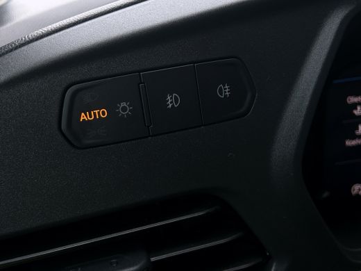 Ford Transit Connect 1.5 EcoBoost PHEV L2 | Cruise Control | Trekhaak | CarPlay | Navi | | Cruise control | DAB ontvan... ActivLease financial lease