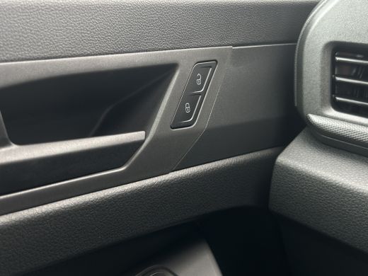 Ford Transit Connect 1.5 EcoBoost PHEV L2 | Cruise Control | Trekhaak | CarPlay | Navi | | Cruise control | DAB ontvan... ActivLease financial lease