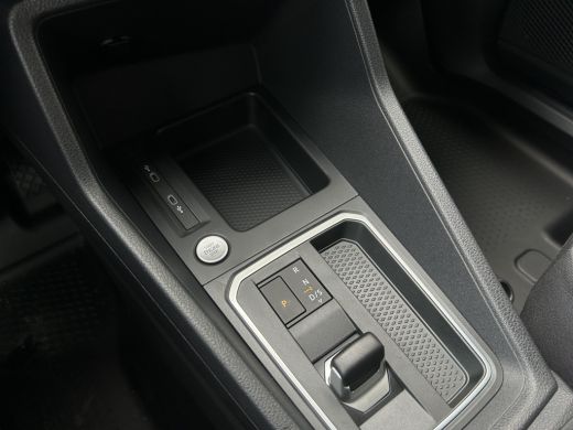 Ford Transit Connect 1.5 EcoBoost PHEV L2 | Cruise Control | Trekhaak | CarPlay | Navi | | Cruise control | DAB ontvan... ActivLease financial lease