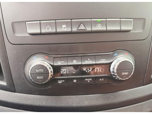 Mercedes-Benz Vito 114 CDI Lang DC Comfort /CAMERA / TREKHAAK / LEER / DUBBEL CABINE / ActivLease financial lease