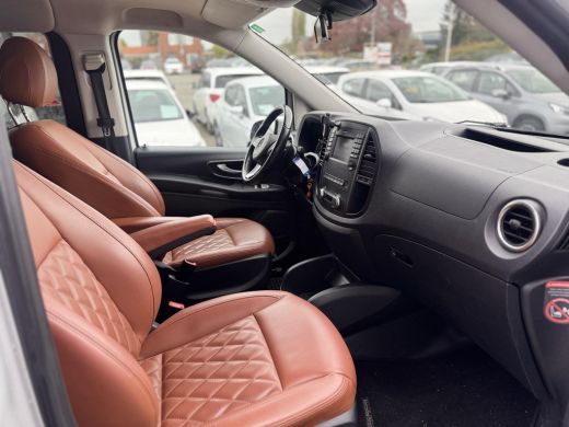 Mercedes-Benz Vito 114 CDI Lang DC Comfort /CAMERA / TREKHAAK / LEER / DUBBEL CABINE / ActivLease financial lease