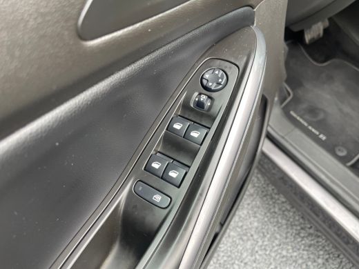 Opel Grandland X 1.2 130PK Turbo Innovation TREKHAAK| CAMERA+PARKEERSENSOREN VOOR&ACHTER| CLIMATE CONTROL| CRUISE ... ActivLease financial lease