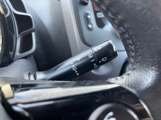 Peugeot 108 1.0 e-VTi Active | BLUETOOTH| ELEK. RAMEN VOOR| AIRCO| CENTRALE DEURVERGRENDELING| LED DAGRIJVERL... ActivLease financial lease