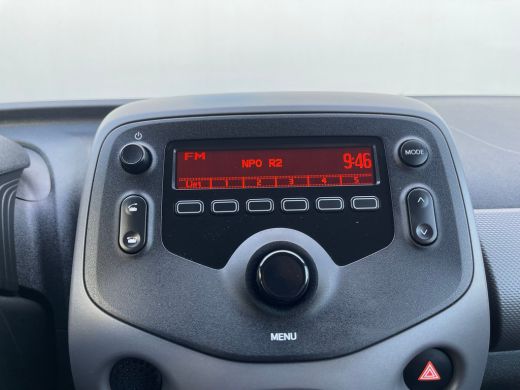 Peugeot 108 1.0 e-VTi Active | BLUETOOTH| ELEK. RAMEN VOOR| AIRCO| CENTRALE DEURVERGRENDELING| LED DAGRIJVERL... ActivLease financial lease