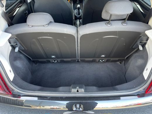 Peugeot 108 1.0 e-VTi Active | BLUETOOTH| ELEK. RAMEN VOOR| AIRCO| CENTRALE DEURVERGRENDELING| LED DAGRIJVERL... ActivLease financial lease