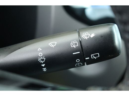 Peugeot 108 1.0 e-VTi Active | Camera | CarPlay | Electrisch pakket | Privacy Glass | Mistlampen | Camera | C... ActivLease financial lease