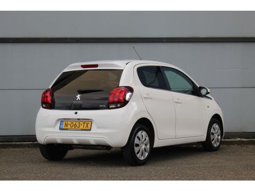 Peugeot 108 1.0 e-VTi Active | Camera | CarPlay | Electrisch pakket | Privacy Glass | Mistlampen | Camera | C... ActivLease financial lease