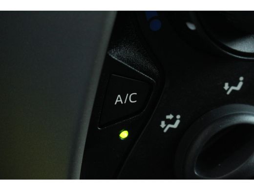 Peugeot 108 1.0 e-VTi Active | Camera | CarPlay | Electrisch pakket | Privacy Glass | Mistlampen | Camera | C... ActivLease financial lease