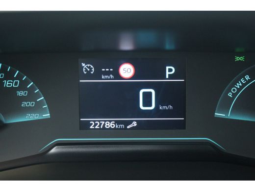 Peugeot 2008 1.2 Hybrid 145 Style | Climate | Carplay | Cruise | DAB | PDC A | Climate | Carplay | Cruise | DA... ActivLease financial lease