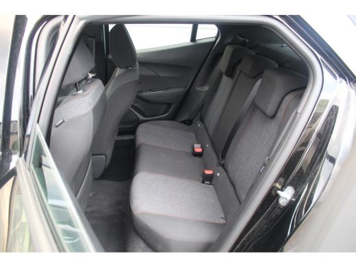 Peugeot 2008 1.2 Hybrid 145 Style | Climate | Carplay | Cruise | DAB | PDC A | Climate | Carplay | Cruise | DA... ActivLease financial lease