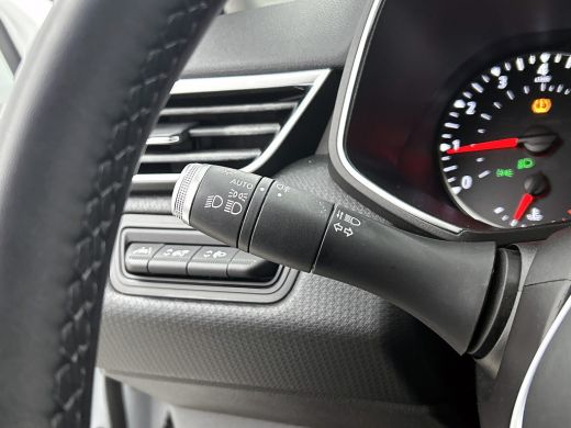 Renault Clio 1.0 TCe Zen / 6 Versn. / 5Drs. / Pdc./ Airco / Navigatie / Radio multimedia / Apk 04-2027 ActivLease financial lease